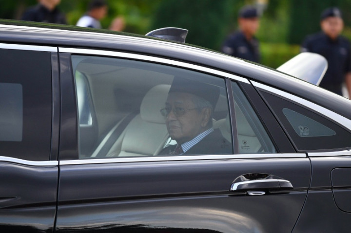 Mahathir Minta Maaf Telah Diperdaya Muhyiddin