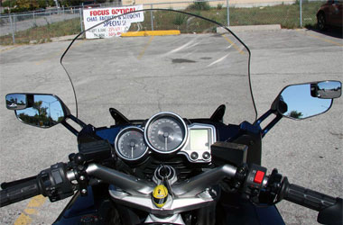 Biker Wajib Pahami Area Blindspot Sepeda Motor