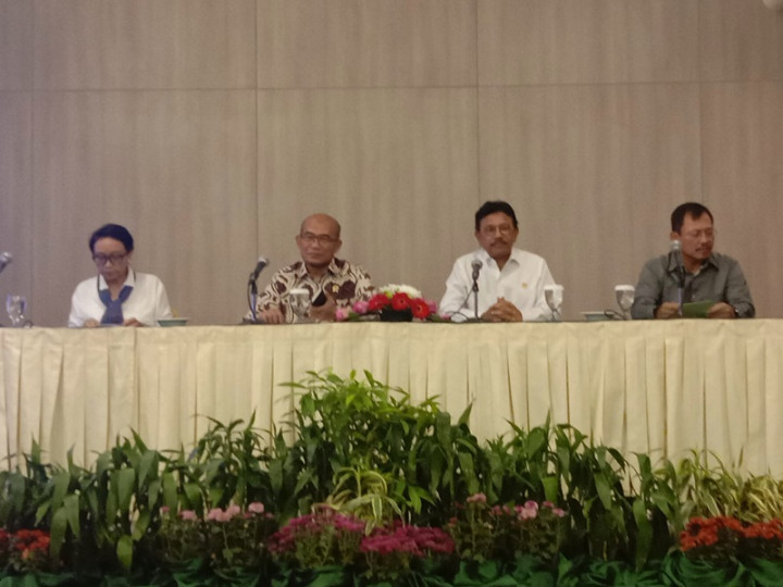 Menkominfo Imbau Media Tak Hanya Beritakan Korona