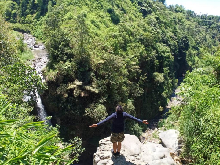 Menyusuri Pesona Air Terjun Kedung Kayang