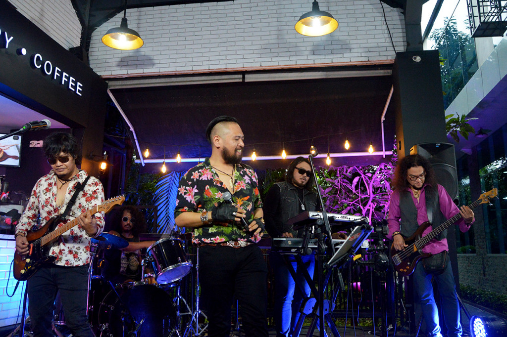 Penampilan Berbeza di Musik Medcom