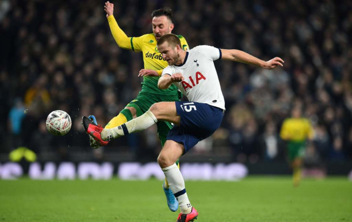 Serang Suporter di Tribune, Dier Disemprot Mourinho