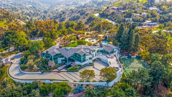 Rumah Kaca Milik Pharrell Williams Dijual Rp241 Miliar
