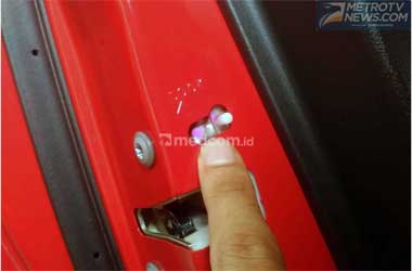Kapan Waktu Tepat Mengaktifkan Fitur Child Safety Lock di Mobil?