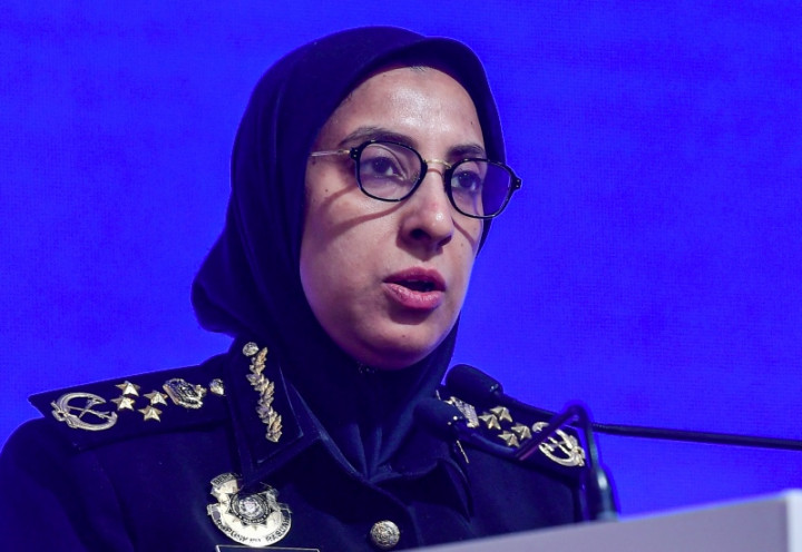 UMNO Kembali ke Pemerintahan, Kepala KPK Malaysia Mundur