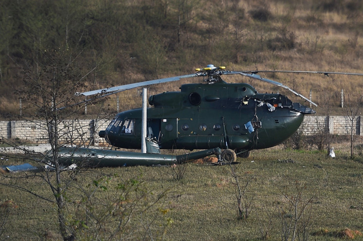 Helikopter Militer Myanmar Jatuh, 2 Pilot Terluka