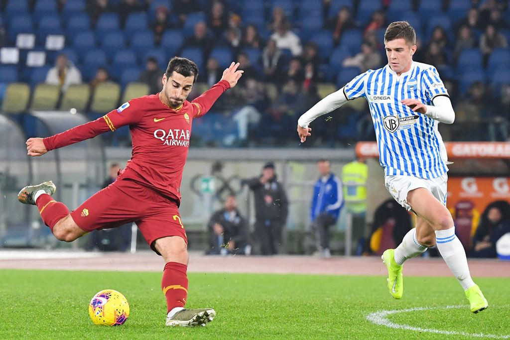 Henrikh Mkhitaryan tampil ketika AS Roma menghadapi SPAL (AFP/Andreas Solaro)
