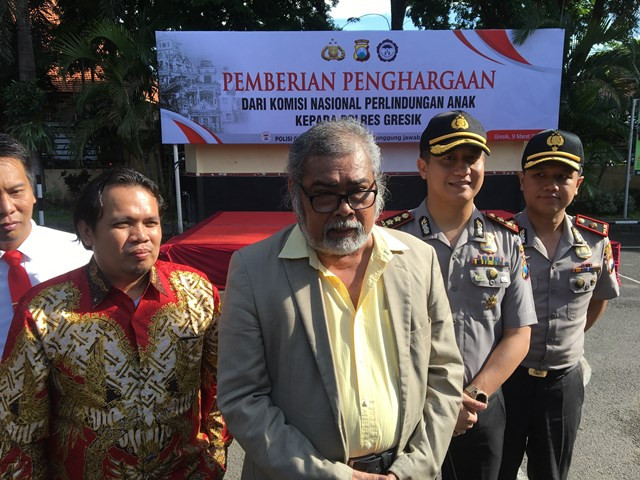  Ketua Komnas PA, Arist Merdeka Sirait, di Mapolres Gresik, Jawa Timur, Senin, 9 Maret 2020. Medcom.id/Amaluddin