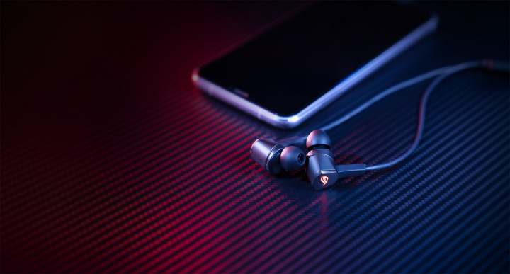 Asus Punya Earphone Gaming ROG Cetra