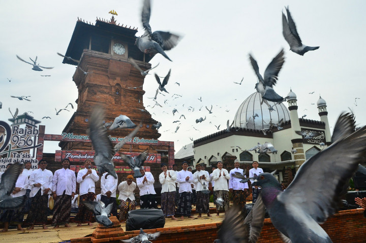 Peringatan Hari Jadi Masjid Menara Kudus