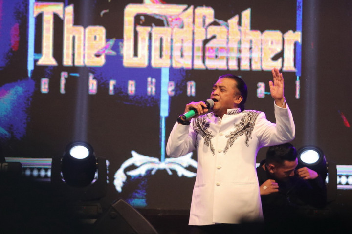 Didi Kempot Ceritakan Tingkah Unik Para Milenial di Konsernya