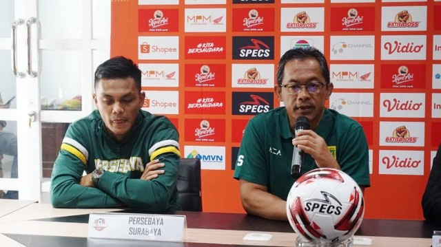 Aji Santoso Minta Persebaya Berjuang Keras Kalahkan Persipura