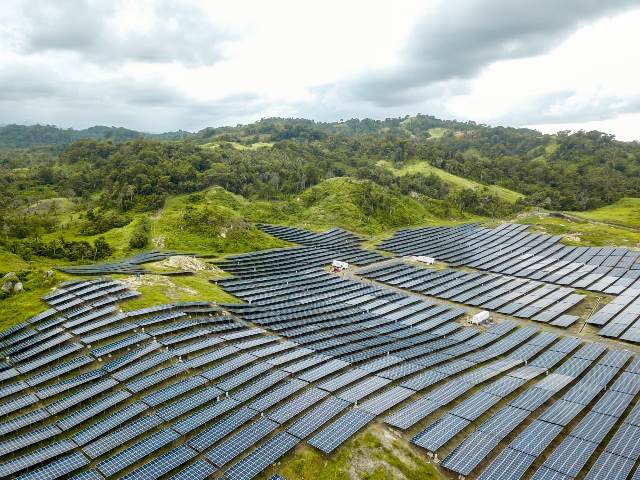 PLTS Likupang di Minahasa Utara, Sulawesi Utara - - Foto: Metro TV/Fauzi Jamal