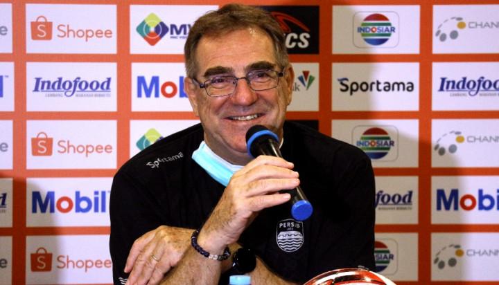 Menanti Kado Kemenangan untuk Persib