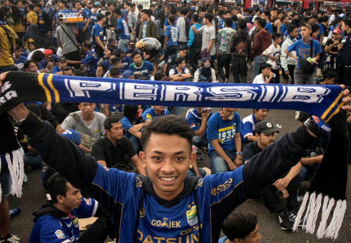 Persib vs PSS Sleman Tetap Dihadiri Penonton
