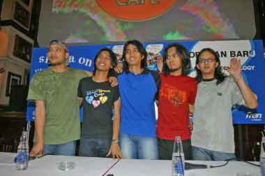 Anton Merindukan Sakti dan Eross Sheila On 7