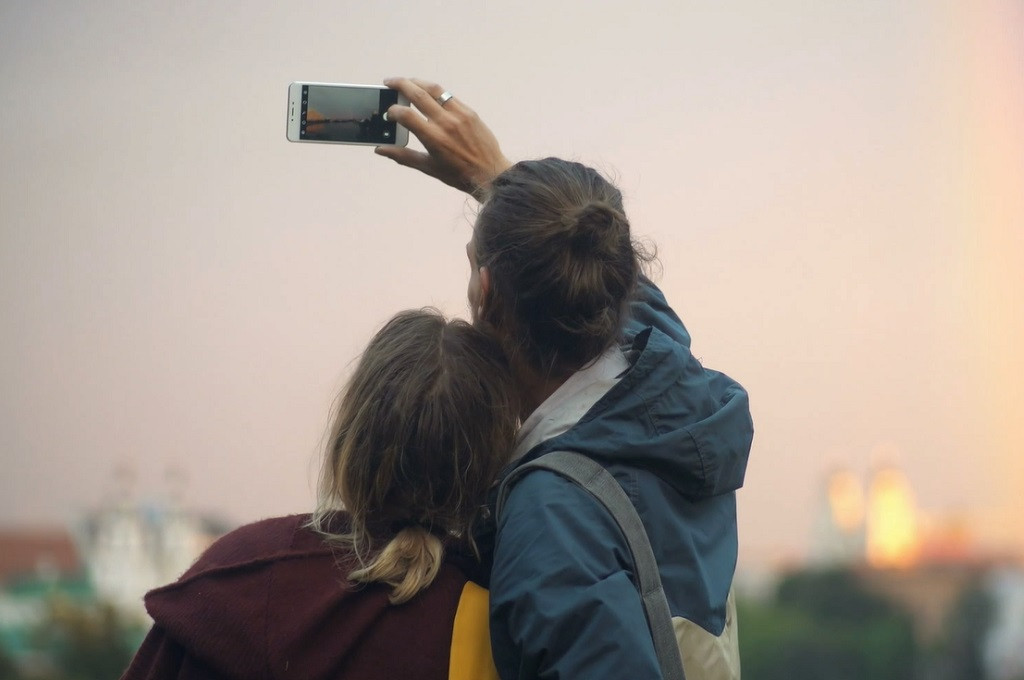 Imint mengumumkan kerja samanya dengan Qualcomm dalam pengembangan teknologi stabilisasi untuk video.