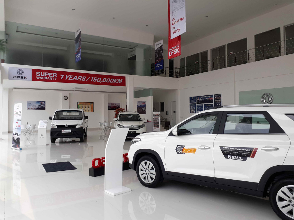 DFSK coba bidik pasar di Surabaya lebih maksimal lagi dalam menyerap mobil-mobil mereka. DFSK