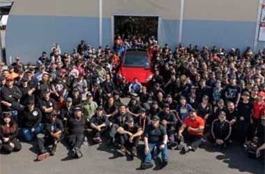 Tak Terpengaruh Corona, Pabrik Tesla Tetap Beroperasi