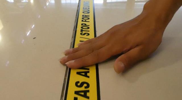 Bandara AP II Terapkan Pembatasan Sosial ke Penumpang