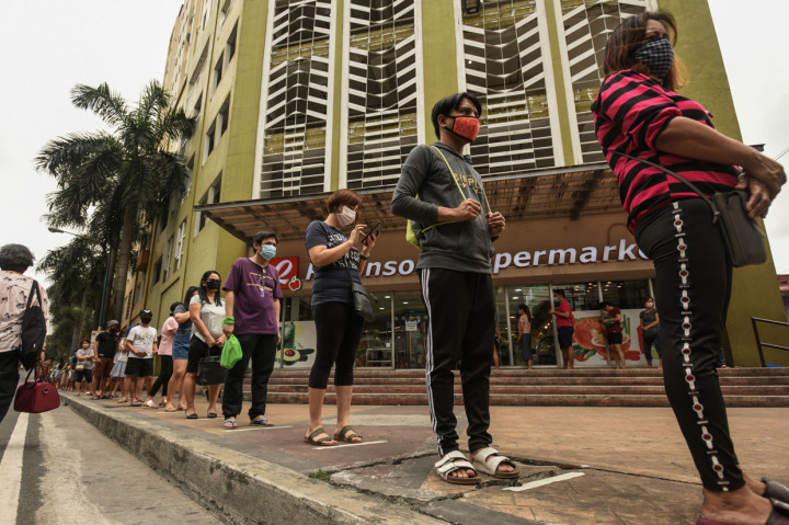 Potret Penerapan <i>Social Distancing</i> di Sejumlah Negara