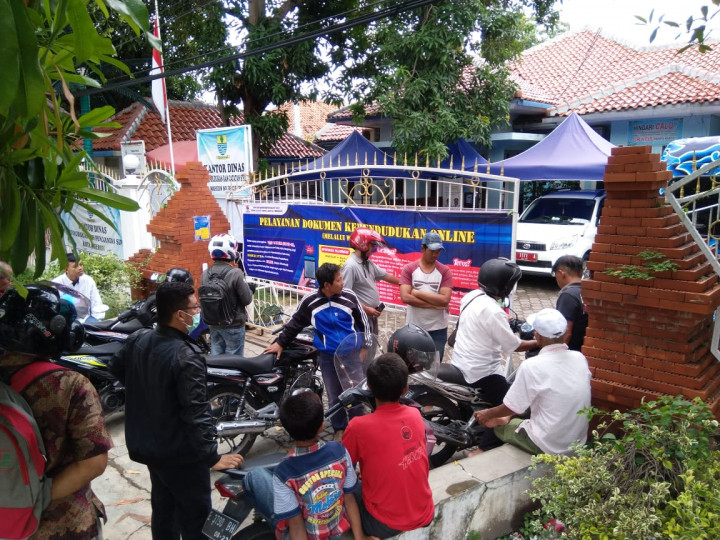 Pelayanan Kependudukan di Cirebon Dilakukan Daring
