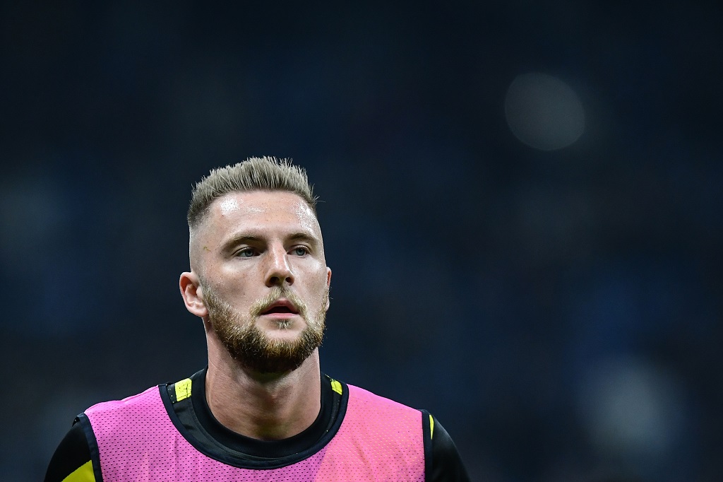 Puji Bruno Fernandez, Skriniar Beri Kode MU?