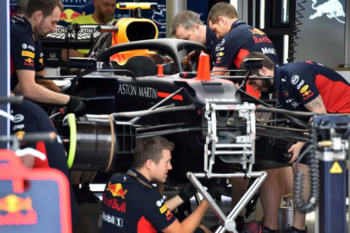 Tim F1 Bantu Produksi Alat Kesehatan untuk Perangi Covid-19