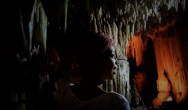 Warna-warni Keajaiban Alam Gua Gong