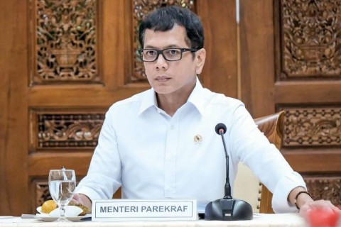 Wishnutama Minta Pekerja Pariwisata Melakukan <i>Social Distancing</i>