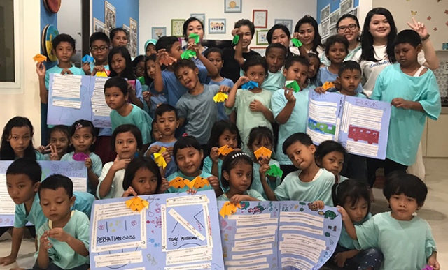 Sabrina dan Elena Bensawan, Sedari Muda Berbuat Banyak bagi Bangsa