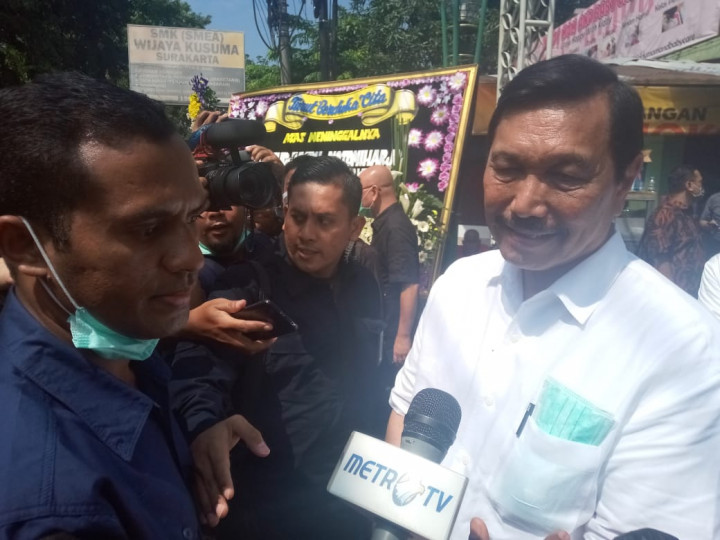 Luhut Kenang Ibunda Jokowi Sosok Sederhana