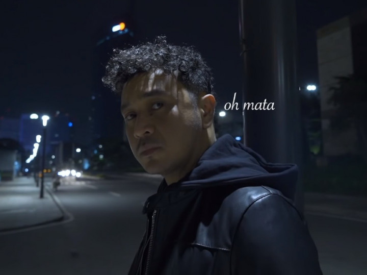 Giring Bawakan Lagu Sendiri