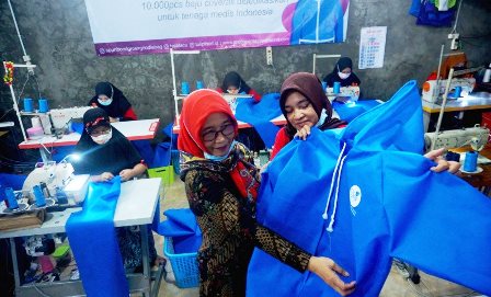 Pelaku Industri Diminta Produksi Massal APD