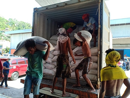 Bulog Sebut Belum Ada Lonjakan Konsumsi Imbas Covid-19