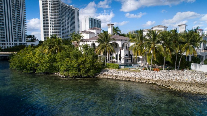 DJ Khaled Jual Hunian Mewah di Pulau Pribadi