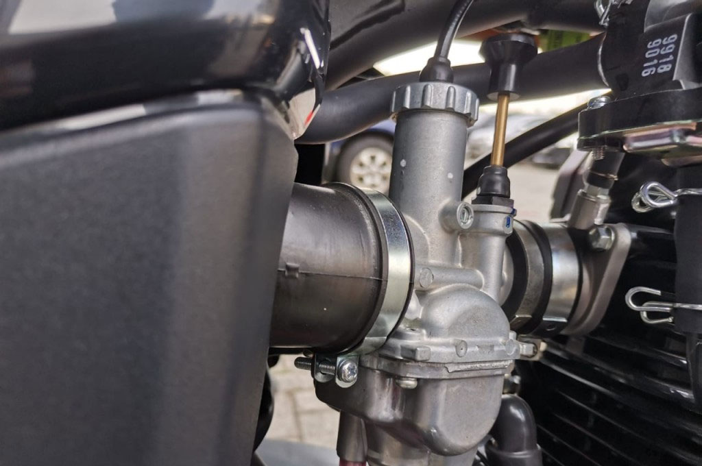 Sejumlah sepeda motor sekarang ini masih mempertahankan teknologi karburator. Medcom.id/Ekawan Raharja