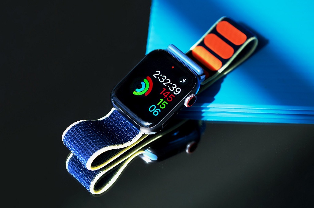 jarak apple watch dengan iphone