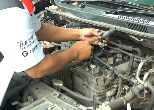 Mumpung di Rumah, Yuk Cek Busi Kendaraannya