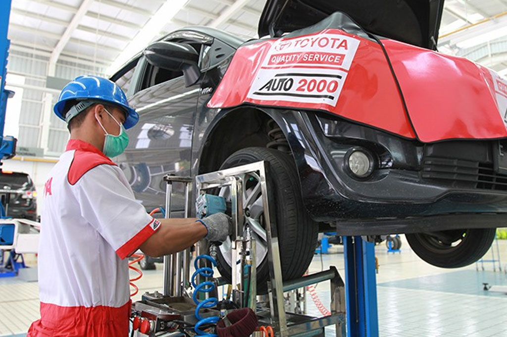 Jangan lupa rutin melakukan pengecekan spooring dan balancing setiap enam bulan. Auto2000