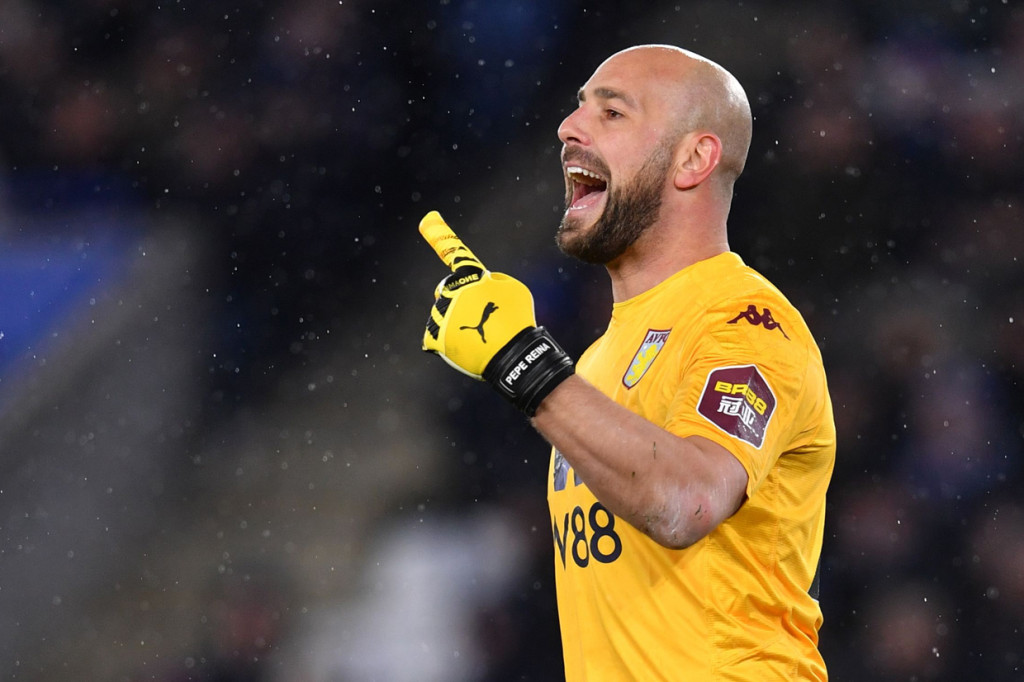 Terinfeksi Covid-19, Pepe Reina Sempat Sulit Napas 25 Menit