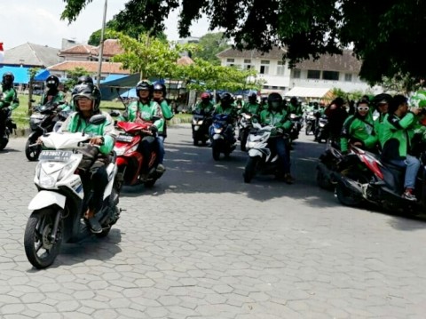 Relaksasi Kredit Tak Sesuai Harapan Pengemudi Ojek <i>Online</i>