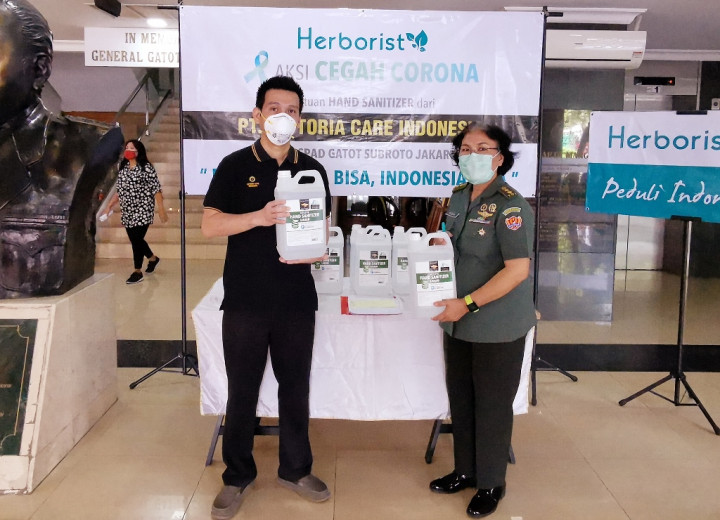 RSPAD Gatot Subroto Terima Bantuan 500 Jerigen Hand Sanitizer