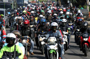 Benarkah Melakukan Perjalanan Jauh Sebaiknya Dimulai Pagi Hari?