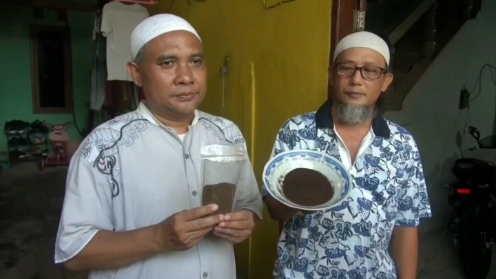 Warga Koja Olah Biji Salak Jadi Minuman Peredam Gejala Korona