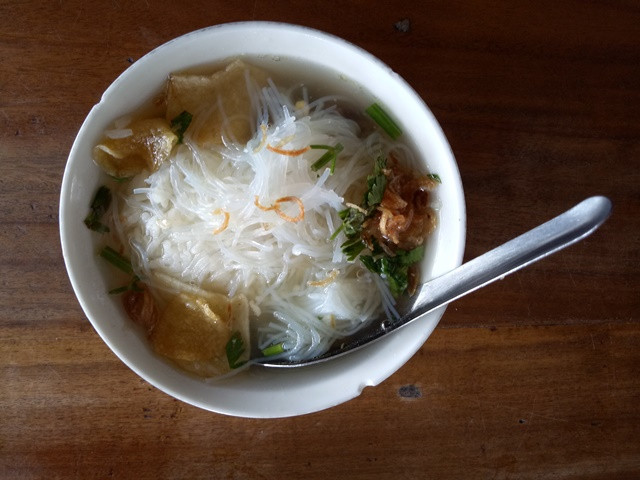 Lezatnya Soto Segeer Hj. Fatimah