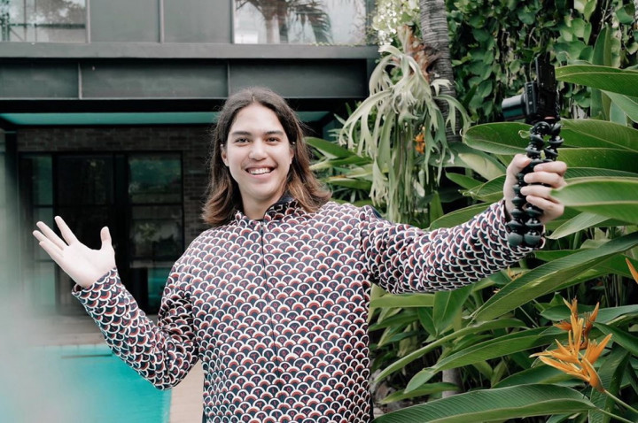 Maia Estianty Ceritakan Kondisi El Rumi Semasa Korona di Inggris