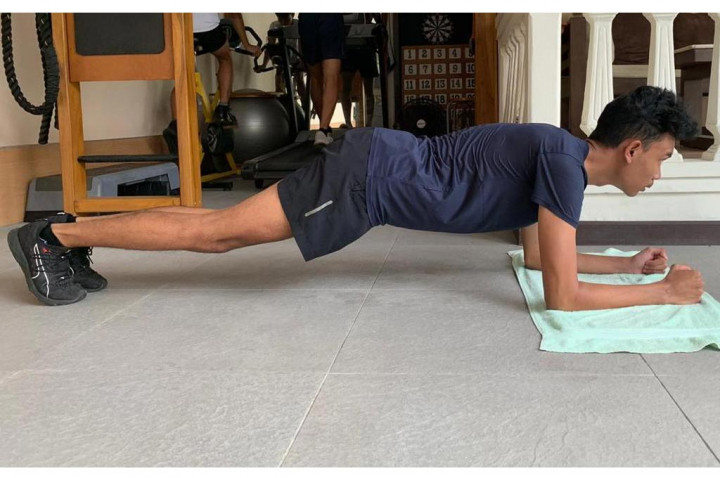 Intip Kegiatan #DirumahAja Para Pembalap Honda