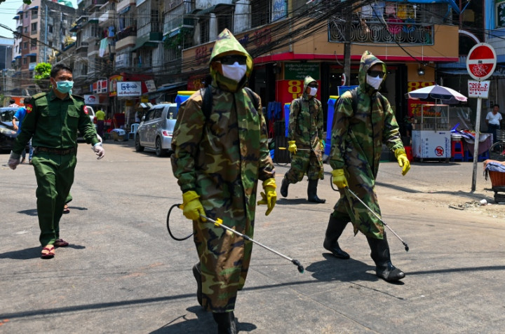 Khawatir Penyebaran Korona, Warga Rohingya Dibebaskan dari Penjara