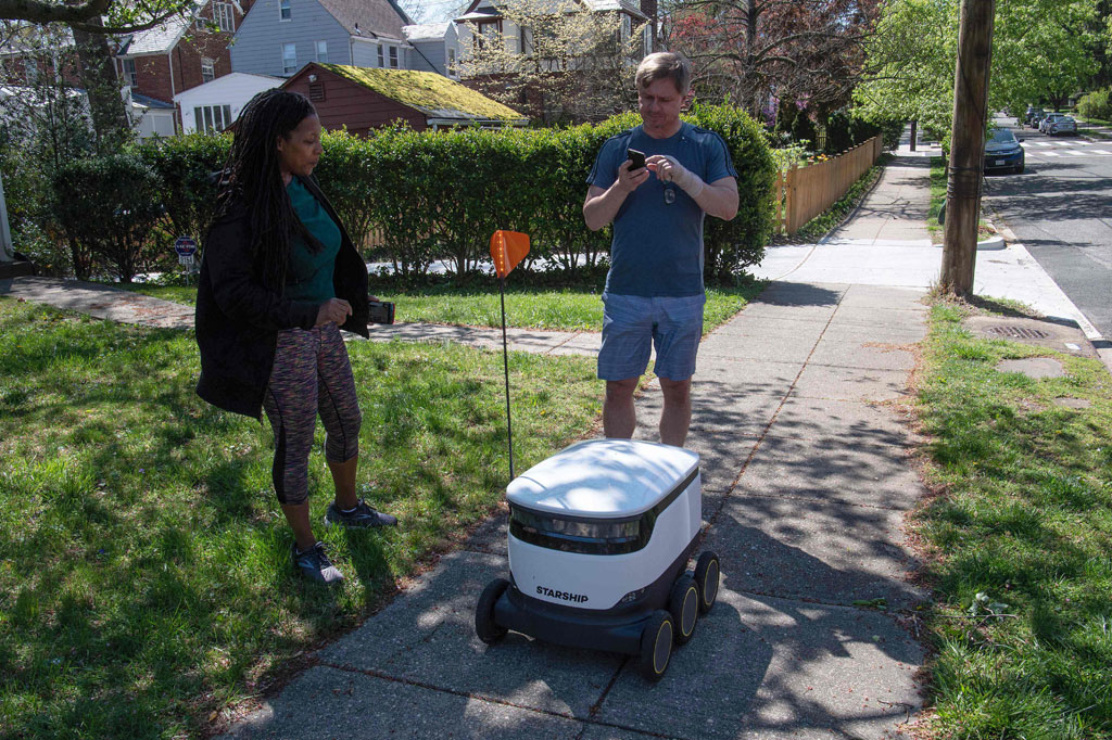 Korona Melanda, Toko di AS Kirim Makanan dengan Robot